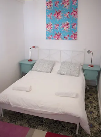 호텔 Bed And